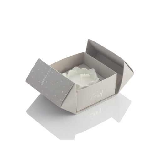 Gray Flower Candle