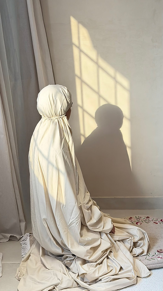 طقم صلاة غصن الرمان مع ثوب صلاة كلوش
