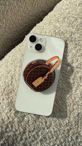 LV pop- sockets