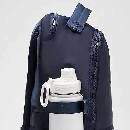 lululemon -Crew Backpack 22L Navy