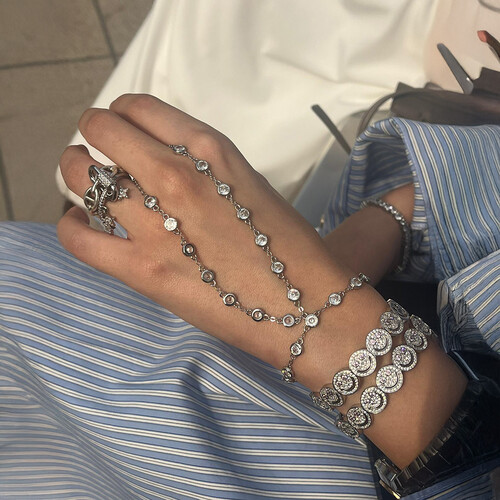 bubble hand chain