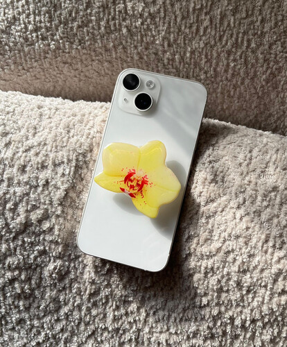 Magnetic Orchid pop-socket