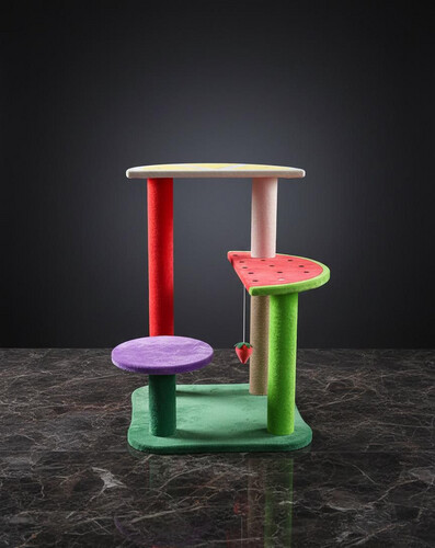 شجرة قطط بتصميم البطيخ