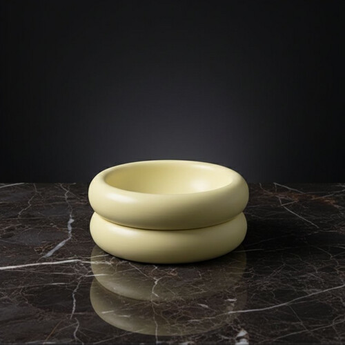 وعاء سيراميك بشكل دونات