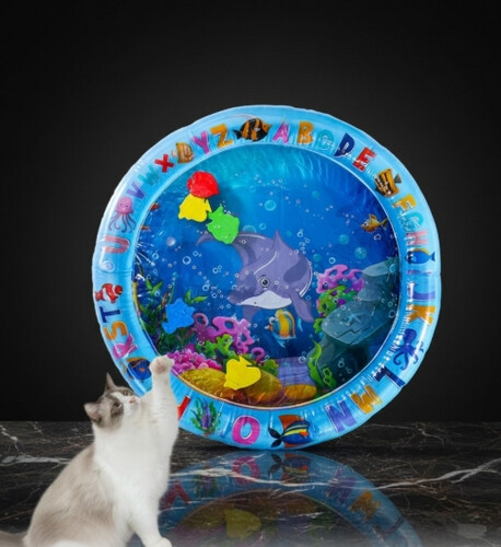 لعبة ماء تفاعلية للقطط بتصميم بحري