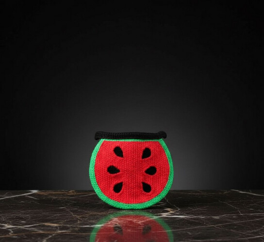 منشفة مزودة بأربطة