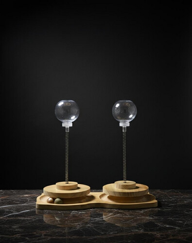 لعبة تريتس خشبية للقطط