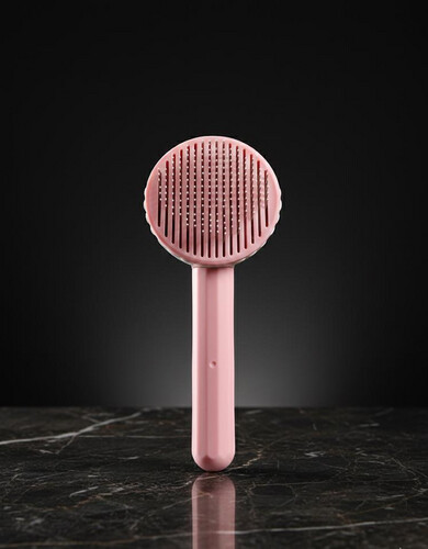 اداة عناية بالقطط والكلاب