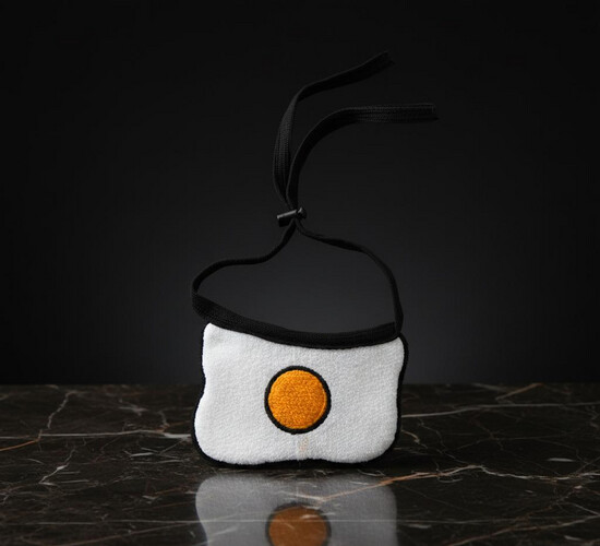 منشفة مزودة بأربطة