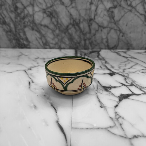 صحن فخار صغير رسم يدوي