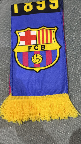شال برشلونة