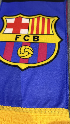 شال برشلونة