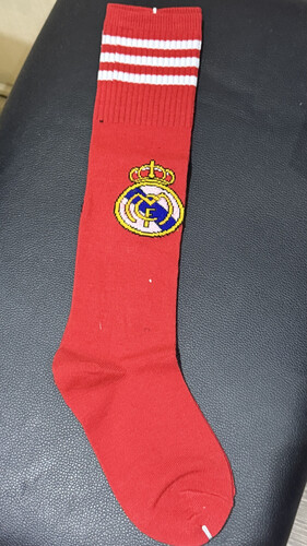 جوارب ولادية لون أحمر ريال مدريد