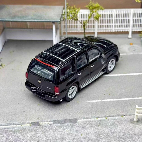 Massdi Cadillac Escalade 2005 (black)