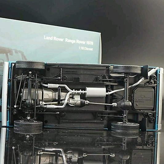 Almost Real AR 1/18 Range Rover 1970 Tuscan Blue