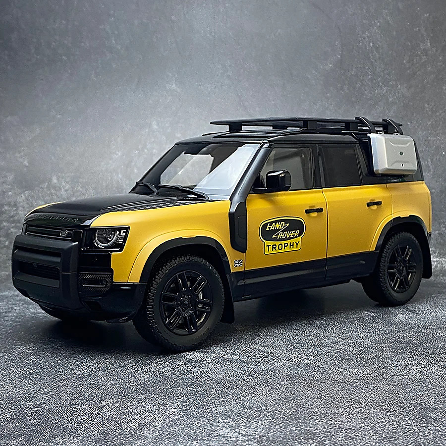 Almost real 1/18 Land Rover Defender 110 2022 Trophy Edition