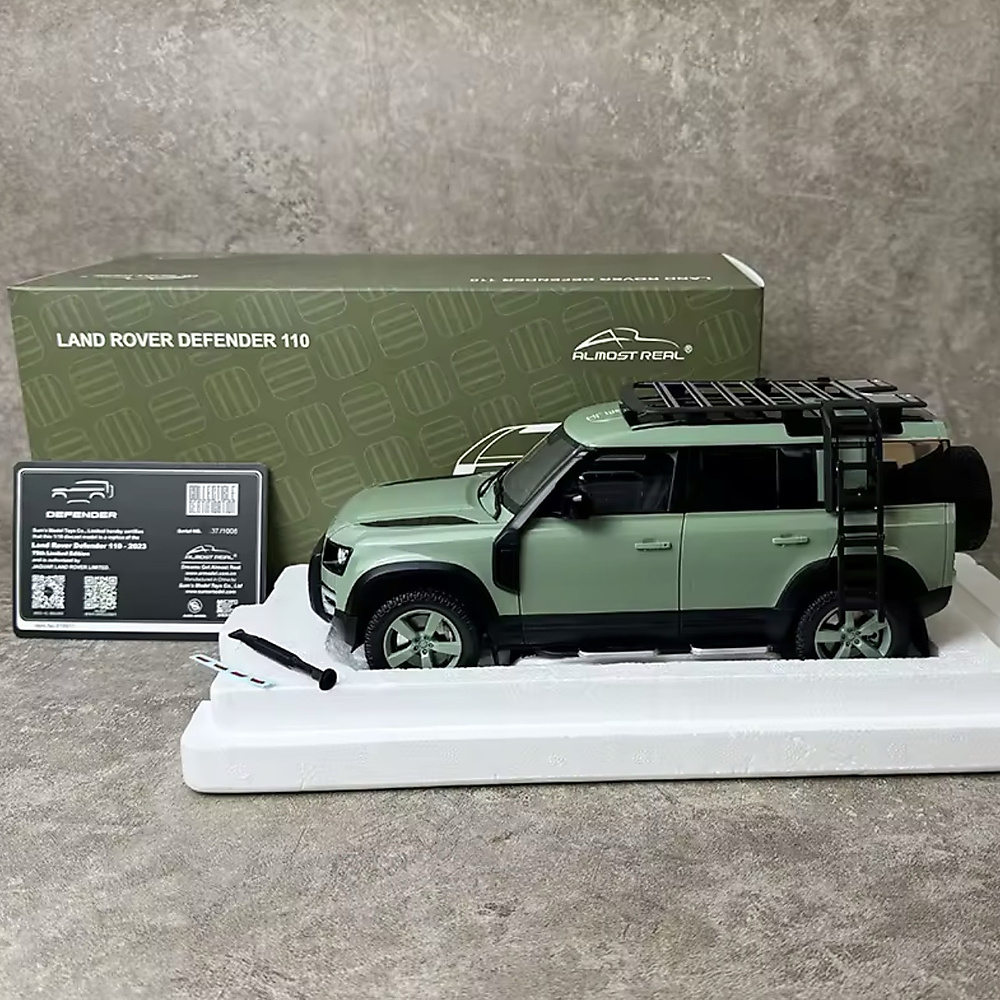 Almost Real AR 1/18 Land Rover Defender (110) 2023 75th Anniversary Edition