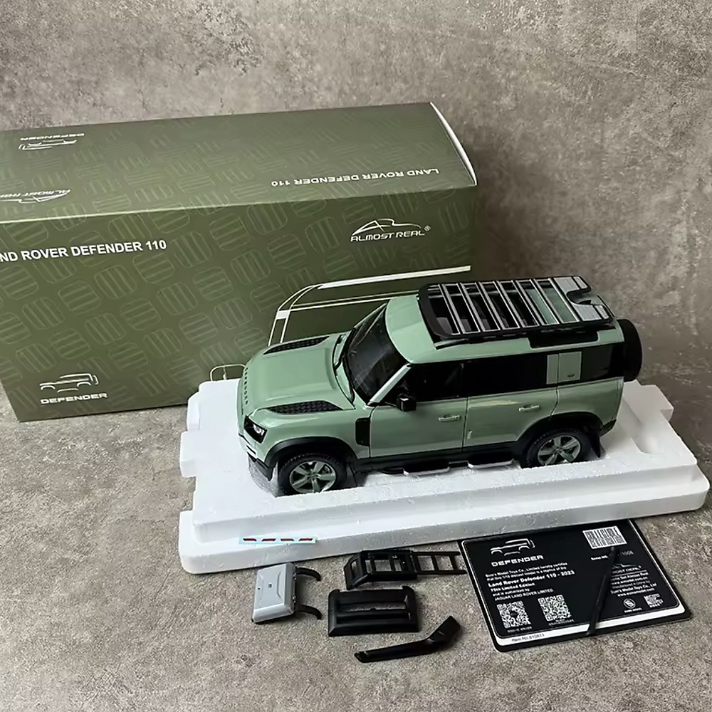 Almost Real AR 1/18 Land Rover Defender (110) 2023 75th Anniversary Edition
