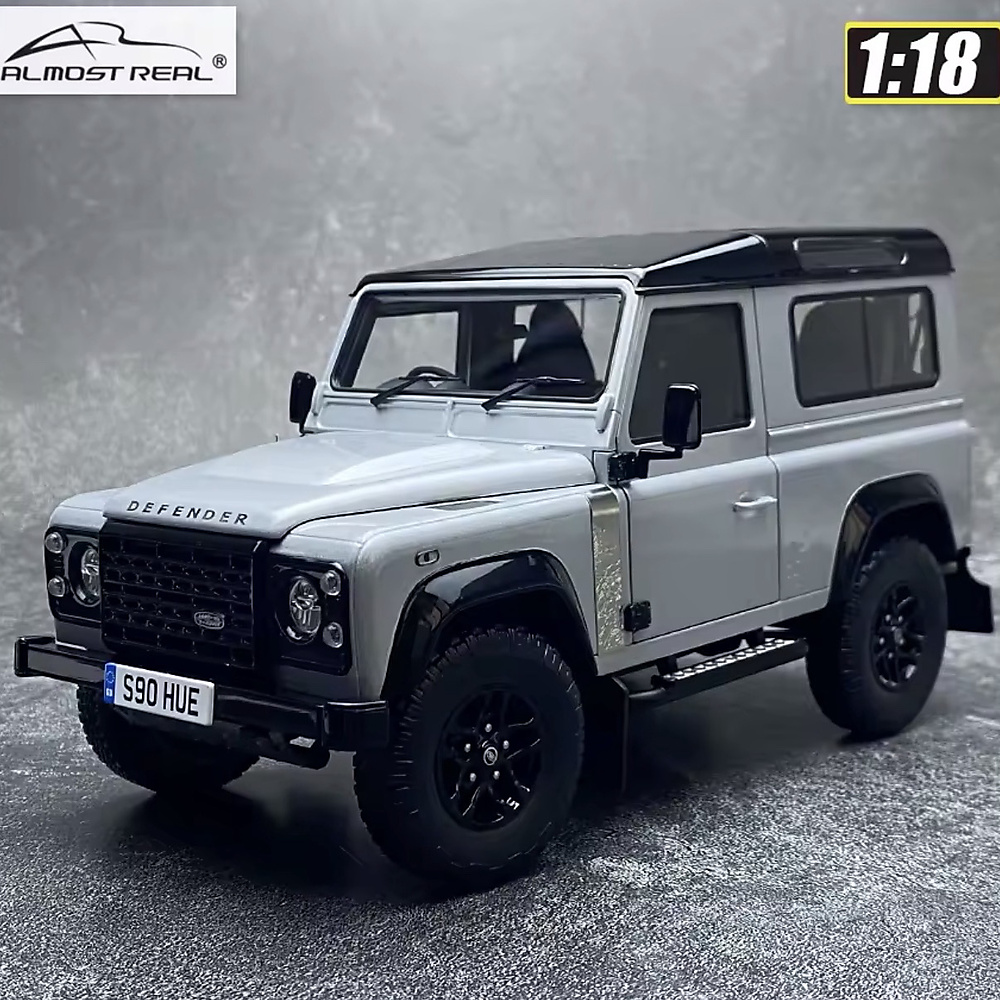 Almost Real AR 1/18  Land Rover Defender 90