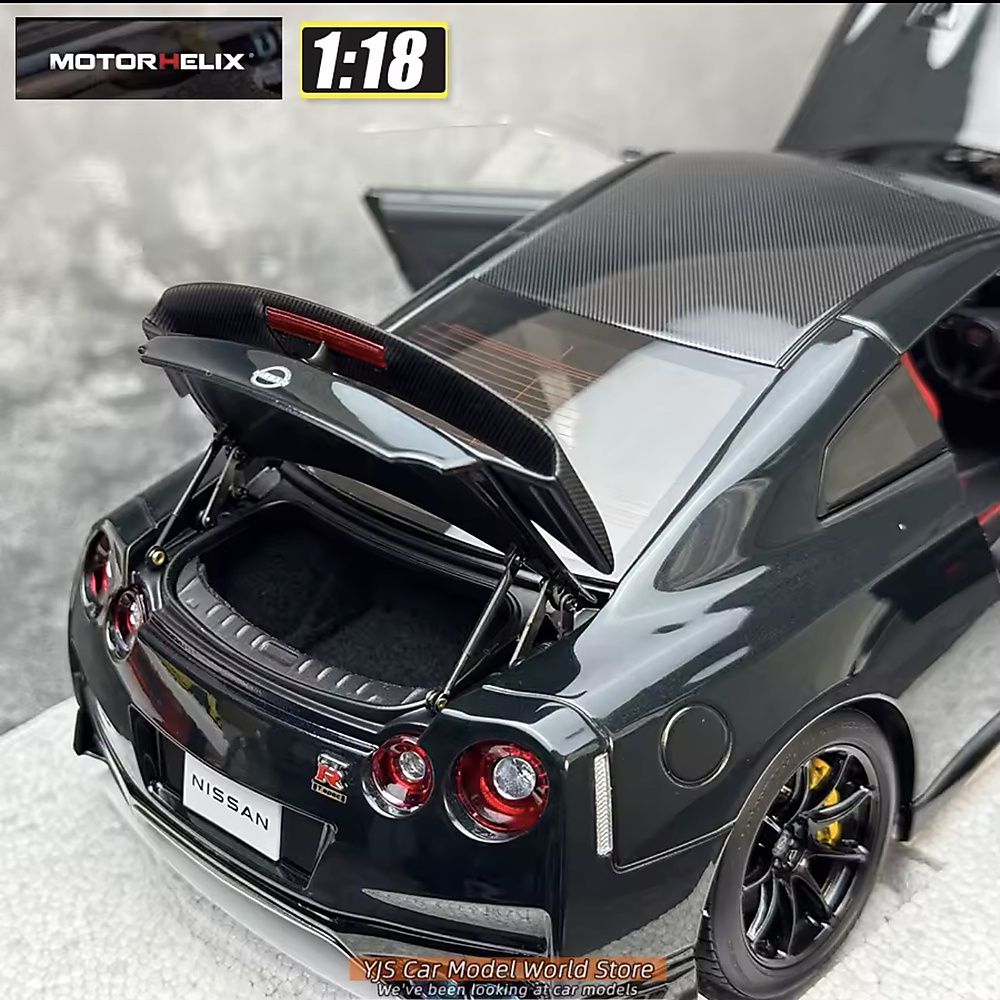Motorhelix 1:18 Nissan R35 Track Edition Engineered By NISMO T-Spec 2022