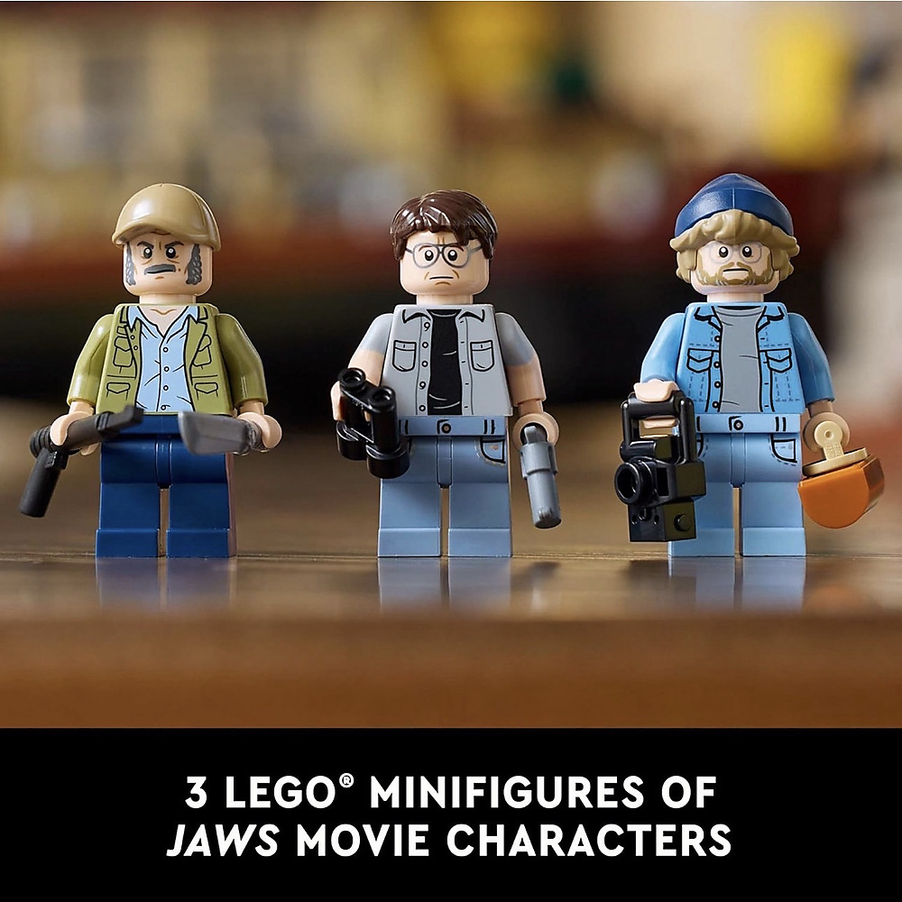 LEGO® Ideas Jaws Set