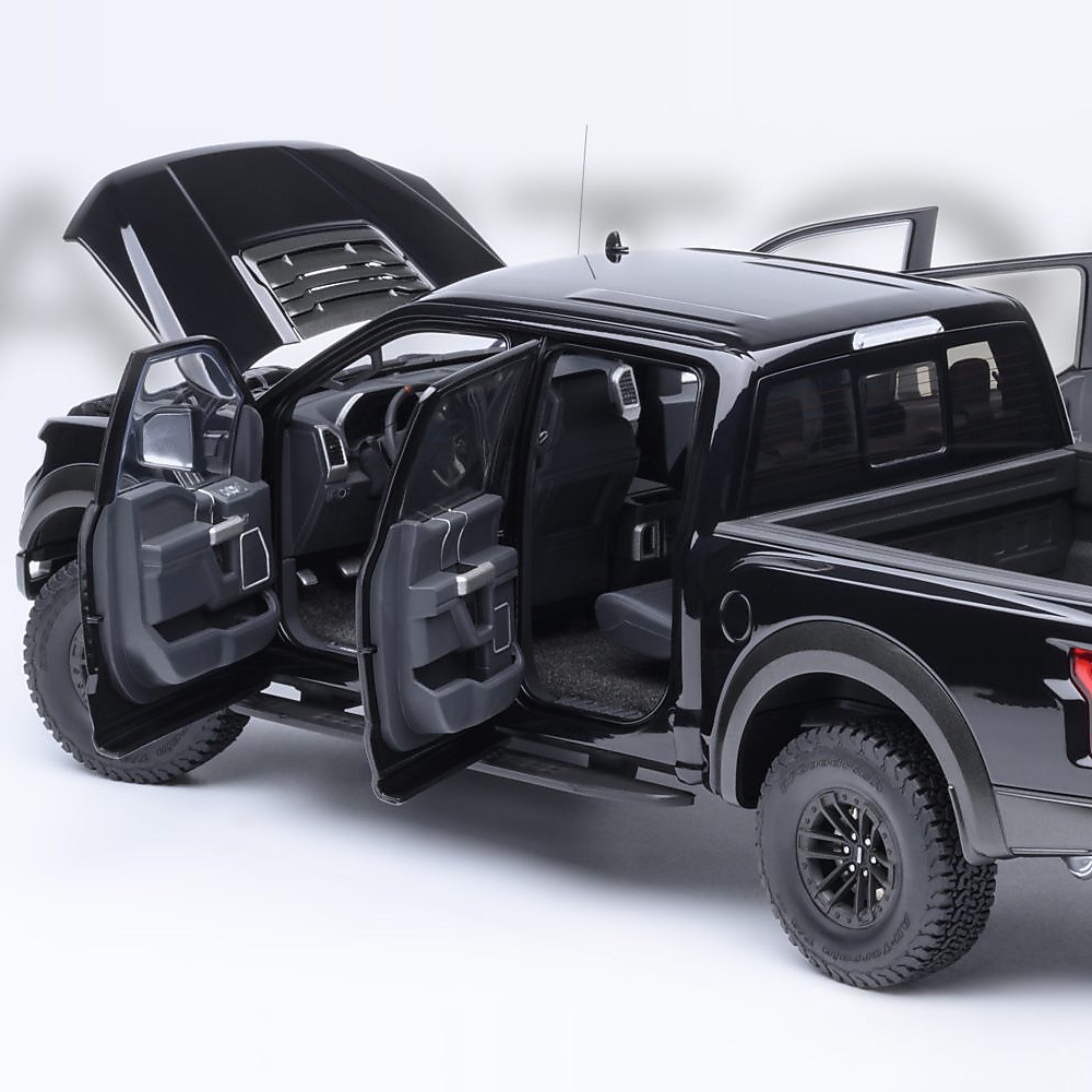 AutoArt Ford F-150 Raptor Supercrew 2019 (Agate Black)