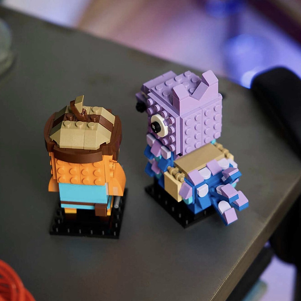 Supply Llama & Fishstick Figures