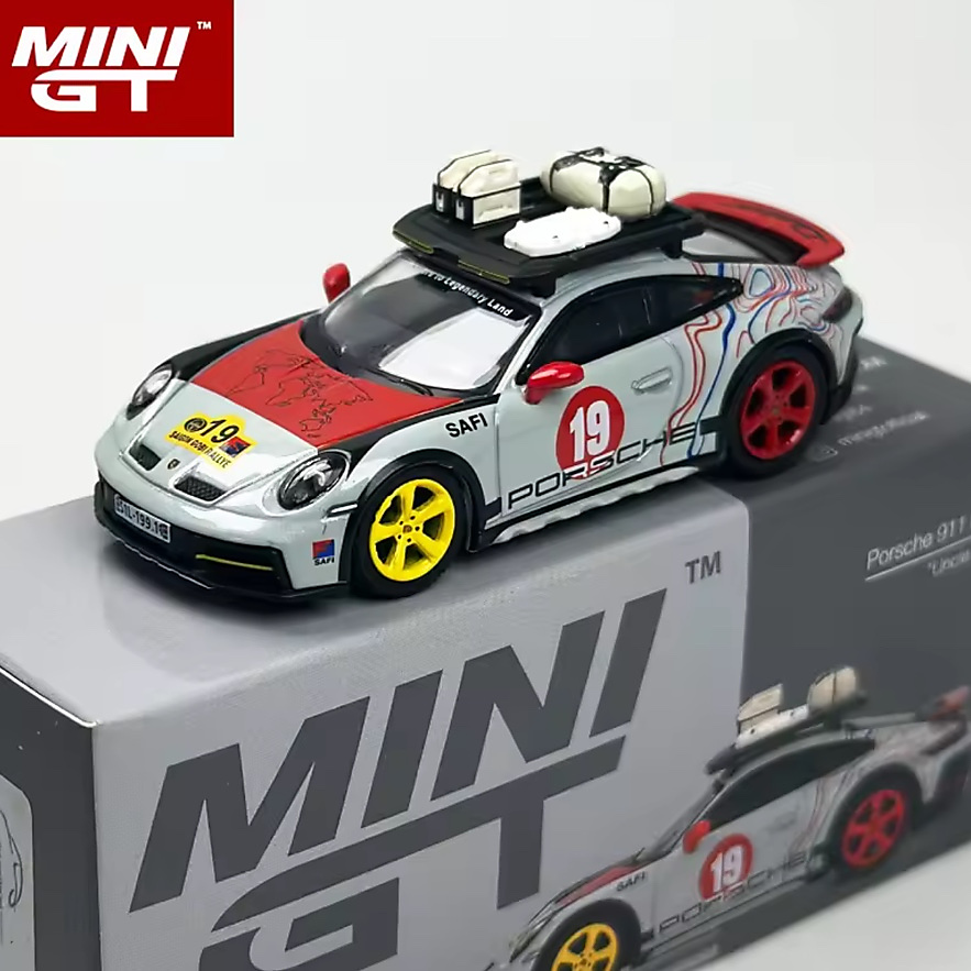 MINIGT 1:64 Porsche 911 Dakar Uncle Rally MGT