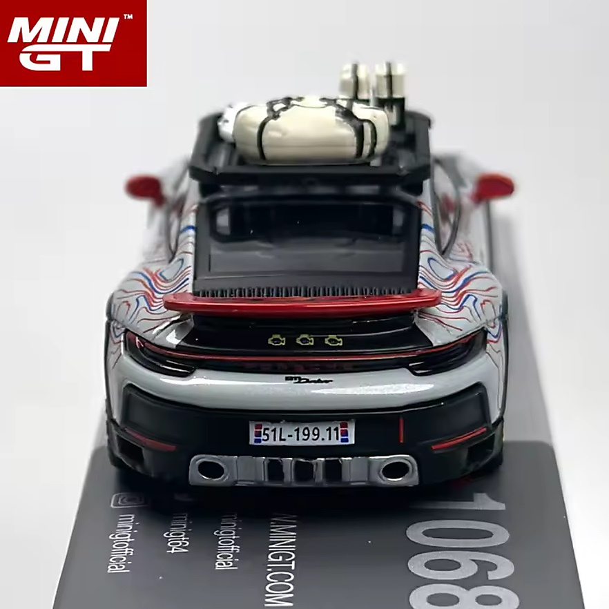 MINIGT 1:64 Porsche 911 Dakar Uncle Rally MGT