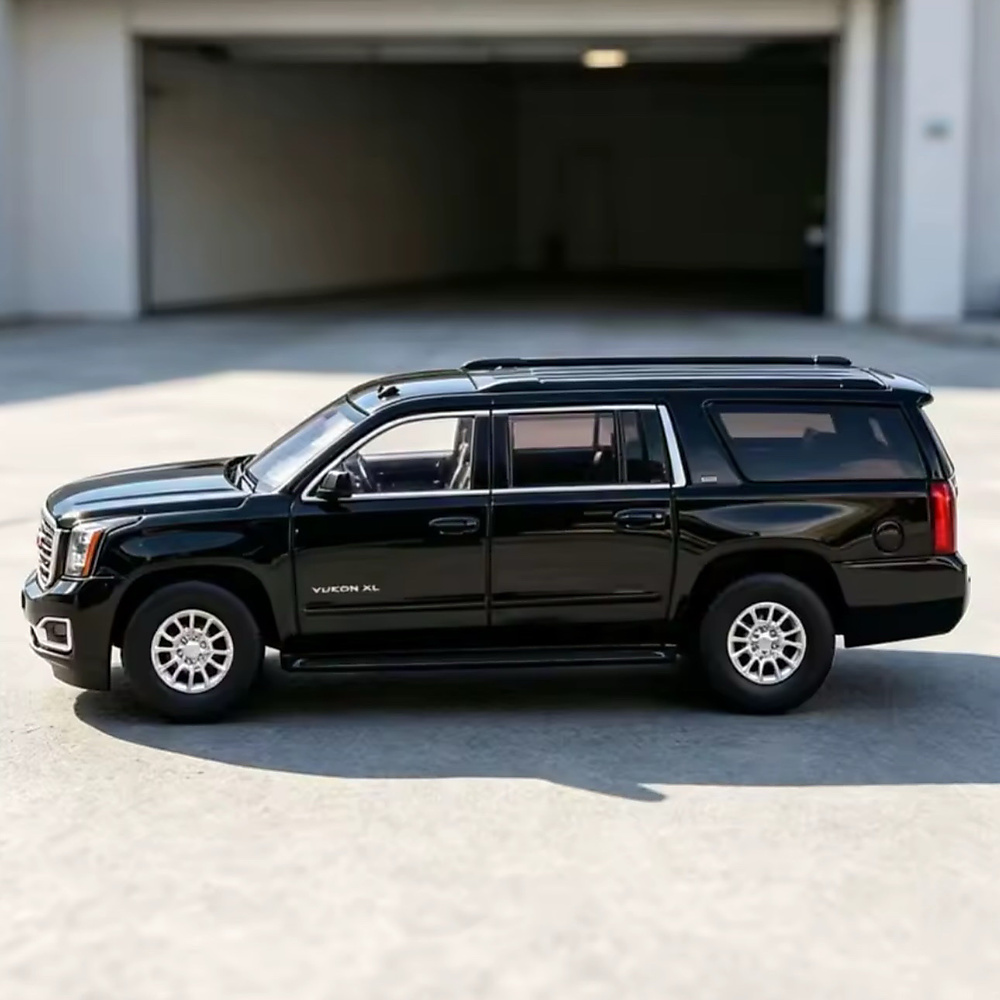 596 Model 1:64 GMC Yukon XL