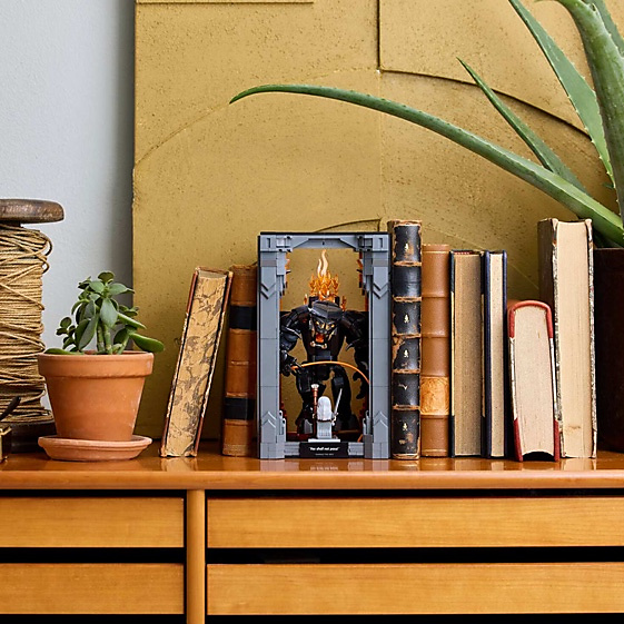 LEGO ICONS THE LORD OF THE RINGSBALROG BOOK NOOK