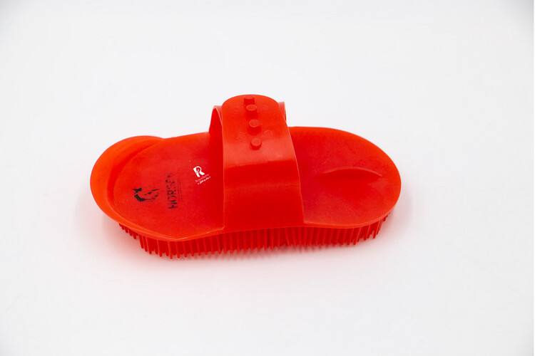 Plastic Curry Comb