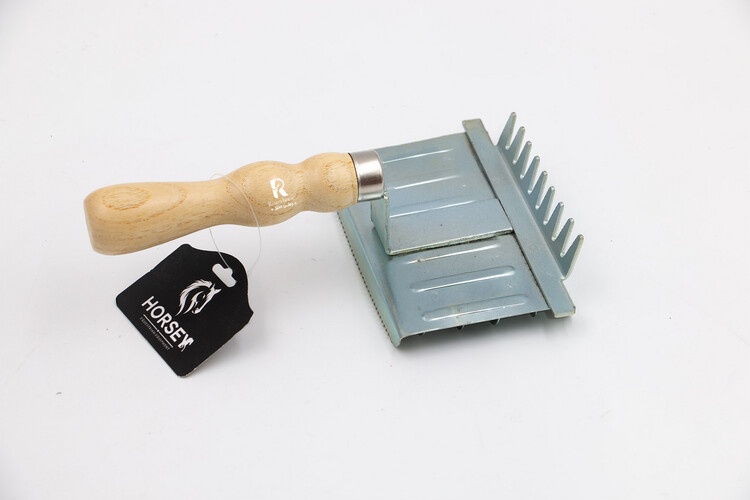 Metal Curry Comb