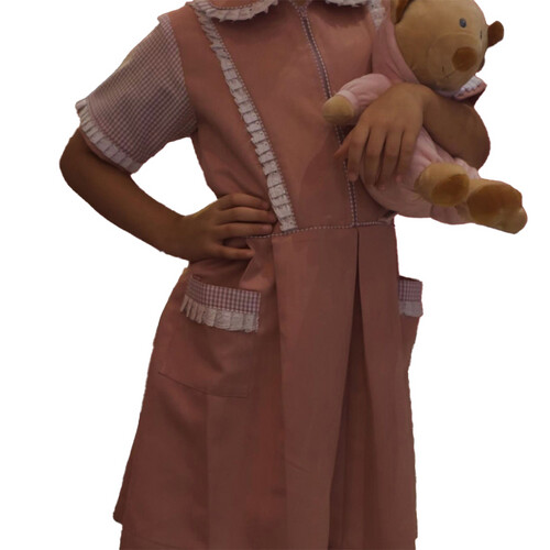 Sara uniform