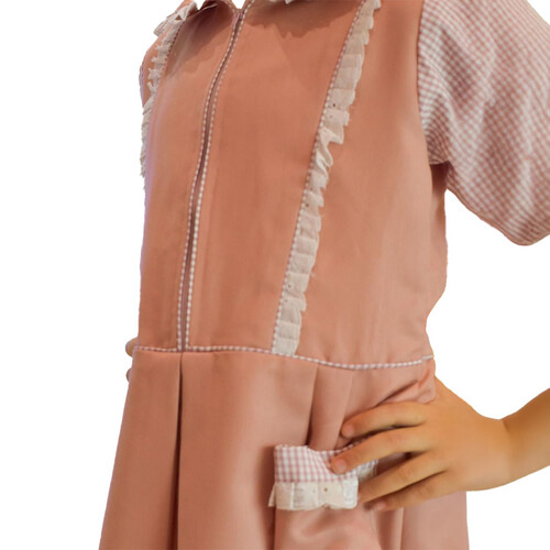 Sara uniform