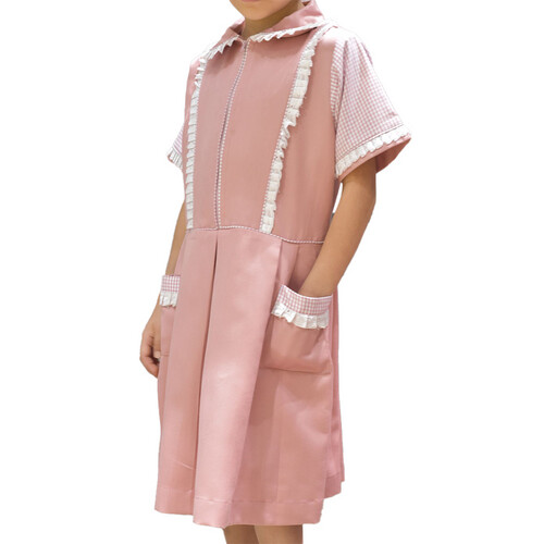 Sara uniform