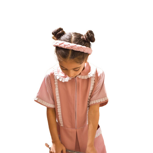 Sara uniform