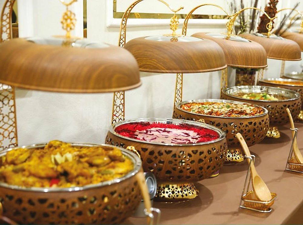 عرض 40 الى 60 شخص