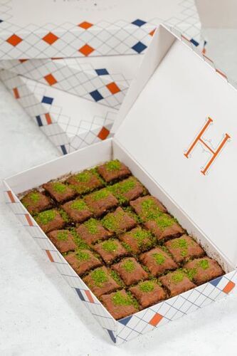 Pistachio dark chocolate large ( 24 Pieces )