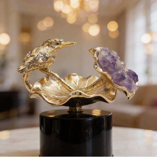 Gold Jeurlly stand