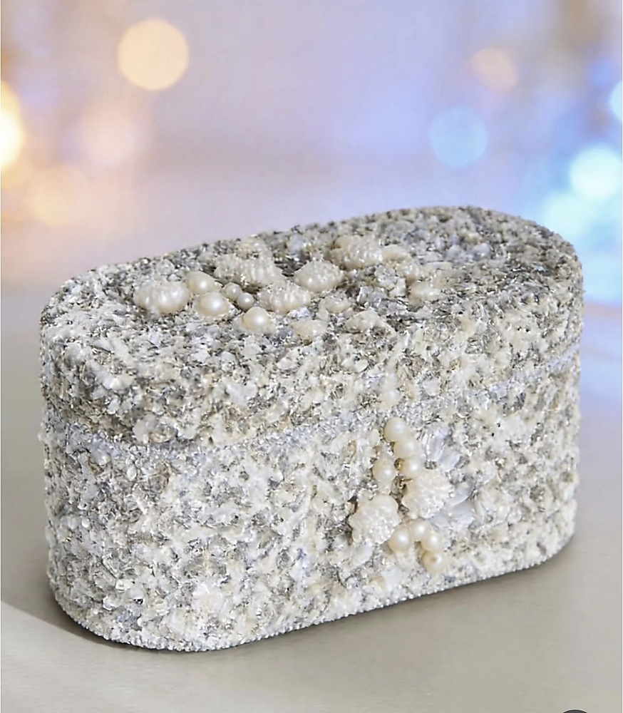 Pearl oval bix