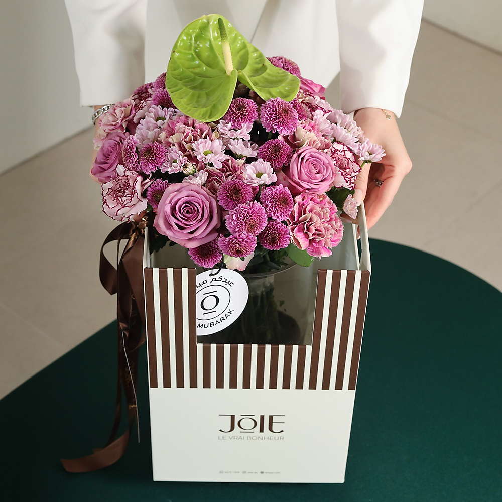 Joie box with vase 01