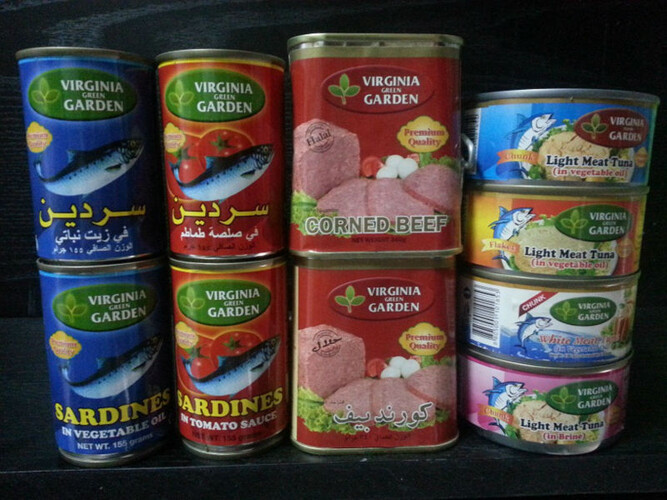 اطعمة المعلبات الاسماك واللحوم والدجاج